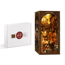 Lade das Bild in den Galerie-Viewer, Book Nook - 3D Miniaturhaus - DIY- BV02-009 - Royal Seamer inkl. Licht