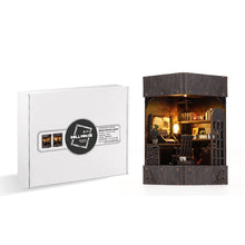 Lade das Bild in den Galerie-Viewer, Book Nook - 3D Miniaturhaus - DIY - AL08-001 - Holmes Detective Agency inkl. Licht