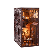 Lade das Bild in den Galerie-Viewer, Book Nook - 3D Miniaturhaus - DIY - SL-13 - Secret Castle inkl. Licht