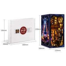 Lade das Bild in den Galerie-Viewer, Book Nook - 3D Miniaturhaus - DIY - BV02-011 - Magic Potion House inkl. Licht