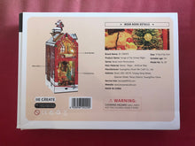 Lade das Bild in den Galerie-Viewer, Book Nook - 3D Miniaturhaus - DIY - SL-29 - Songs of the snowy night inkl. Licht