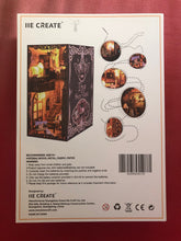 Lade das Bild in den Galerie-Viewer, Book Nook - 3D Miniaturhaus - DIY - SL-13 - Secret Castle inkl. Licht