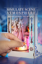 Lade das Bild in den Galerie-Viewer, Book Nook - 3D Miniaturhaus - DIY - SL-30 - The Great Ice World inkl. Licht