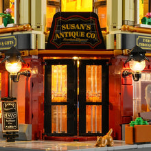 Lade das Bild in den Galerie-Viewer, Funwhole F9033 -Antique Store m. Beleuchtung - Neu - 2847 Teile - OVP
