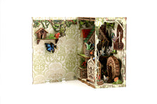 Lade das Bild in den Galerie-Viewer, Book Nook - 3D Miniaturhaus - DIY- BV02-007 - Secret World of the Forest inkl. Licht
