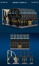 Lade das Bild in den Galerie-Viewer, Mould King 12011 - Magic Train Station - Neu - 3318 Teile - OVP