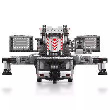 Lade das Bild in den Galerie-Viewer, Mould King 17007 - Liebherr LTM 11200 Kran inkl. Motor und RC - weiß - Neu - 8506 Teile - OVP