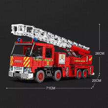 Lade das Bild in den Galerie-Viewer, Reobrix 22005 - Fire Truck - Feuerwehrleiterwagen inkl. Motor und RC - Neu - 3266 Teile - OVP