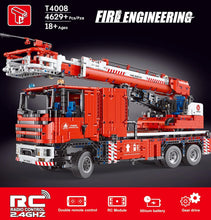 Lade das Bild in den Galerie-Viewer, TGL T4008 - Feuerwehr Drehleiterfahrzeug m. Wassersprühfunktion - RC - Neu - 4629 Teile - OVP