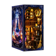 Lade das Bild in den Galerie-Viewer, Book Nook - 3D Miniaturhaus - DIY - BV02-011 - Magic Potion House inkl. Licht
