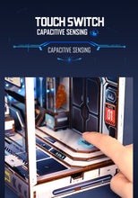 Lade das Bild in den Galerie-Viewer, Book Nook - 3D Miniaturhaus - DIY - SL-15 - Alien HUB inkl. Licht
