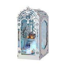 Lade das Bild in den Galerie-Viewer, Book Nook - 3D Miniaturhaus - DIY - SL-30 - The Great Ice World  inkl. Licht
