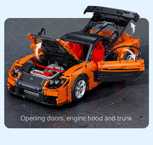 Lade das Bild in den Galerie-Viewer, Cada C61502 - Mazda RX-7 - RC + Motor - 1:8 - Neu - 3305 Teile - OVP
