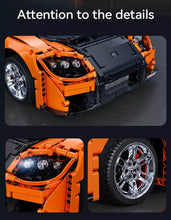 Lade das Bild in den Galerie-Viewer, Cada C61502 - Mazda RX-7 - RC + Motor - 1:8 - Neu - 3305 Teile - OVP
