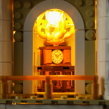 Lade das Bild in den Galerie-Viewer, Funwhole F9033 -Antique Store m. Beleuchtung - Neu - 2847 Teile - OVP
