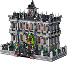 Lade das Bild in den Galerie-Viewer, Panlos 613002 - Arkham Asylum - Lunatic Hospital - Neu - 7499 Teile - OVP
