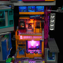 Lade das Bild in den Galerie-Viewer, Lumibricks L9095 - Cyberpunk Game Stack + Licht - Neu - 2580 Teile - OVP
