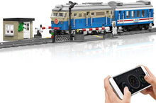 Lade das Bild in den Galerie-Viewer, Mould King 12022 - Diesellokomotive mit RC - Neu - 1212 Teile - OVP
