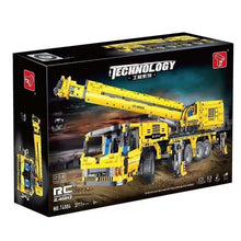 Lade das Bild in den Galerie-Viewer, TGL T4004 - Fahrzeugkran - RC m. Motor - Neu - 3711 Teile - OVP
