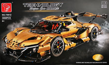 Lade das Bild in den Galerie-Viewer, TGL T5012 - Gumpert Apollo IE gold - Neu - 3668 Teile - OVP
