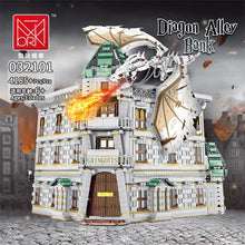 Lade das Bild in den Galerie-Viewer, Mork 032101 - Gringotts Bank &amp; Ukranian Ironbelly Dragon - Diagon Alley - Neu - 4185 Teile - OVP
