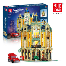 Lade das Bild in den Galerie-Viewer, Mould King 16010 - Corner Post Office mit Beleuchtung - Neu - 4050 Teile - OVP
