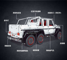 Lade das Bild in den Galerie-Viewer, Mould King 13061 - Off Road Car in White inkl. Motor und RC - Neu - 3686 Teile - OVP
